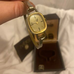 Vintage Helbros Watch 1976 - Women’s